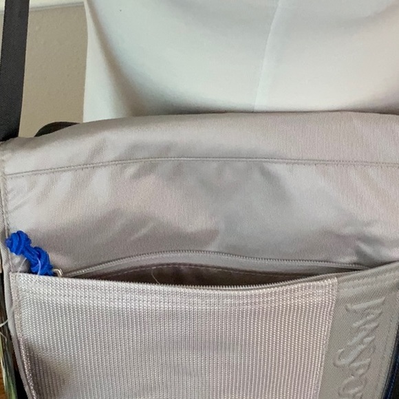 Jansport CURBSIDE messenger - Forge Grey/New Gunsmoke grey - Picture 4 of 16